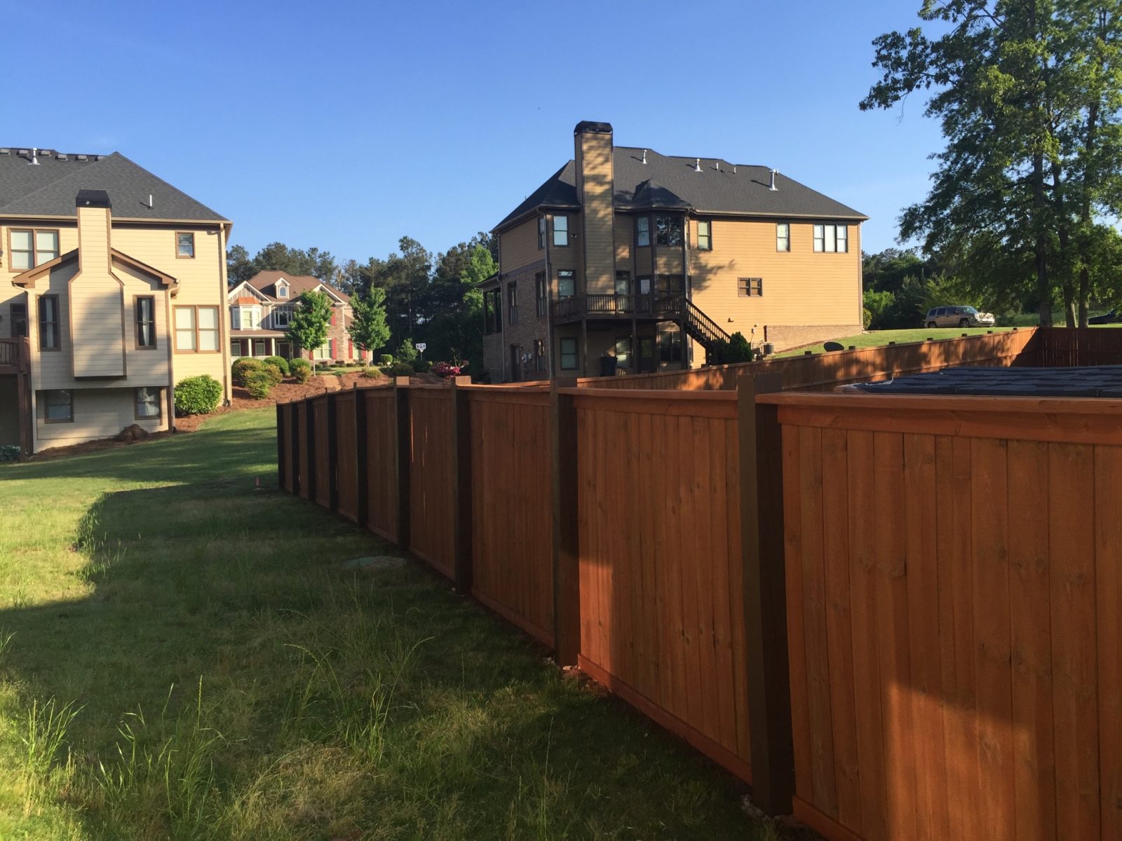 fence staining nashville