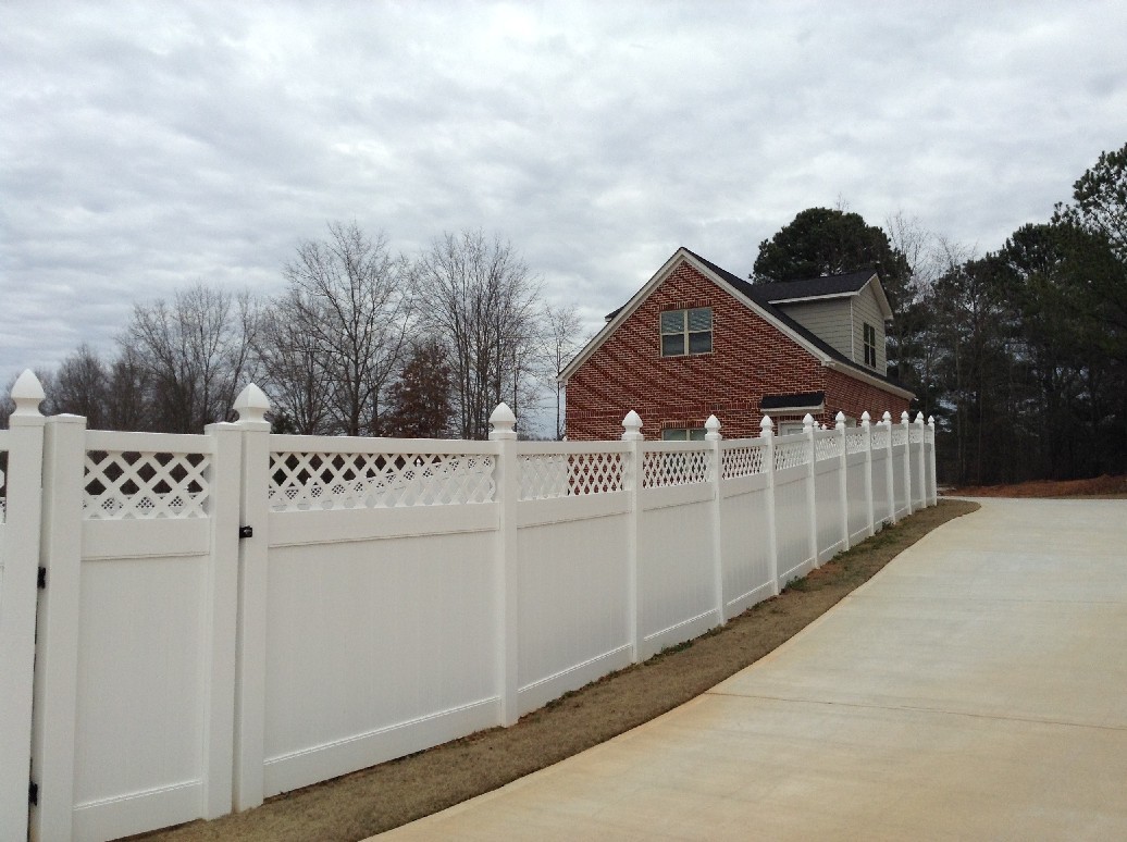 The Best Fences for Any Weather or Climate